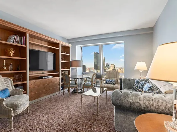 400 5th Ave APT 35F, New York, NY 10018