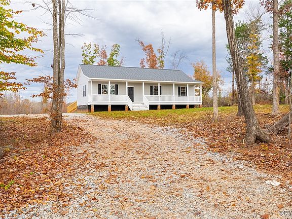 3rd image of 957 Hatters Creek Dr