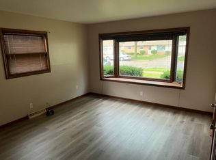 4415 S 5th Pl, Milwaukee, WI 53207