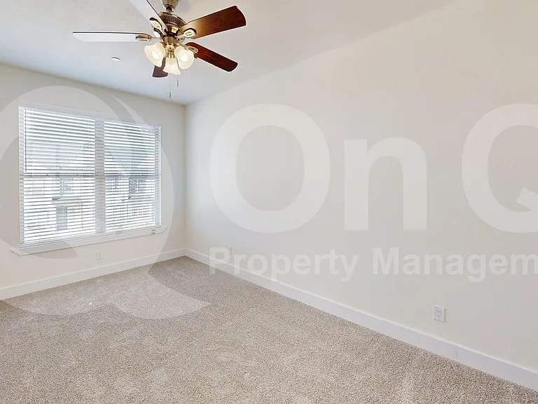 353 Buck Ridge Dr — Photo 16