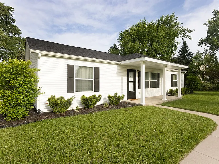 9516 Randolph St — Photo 33