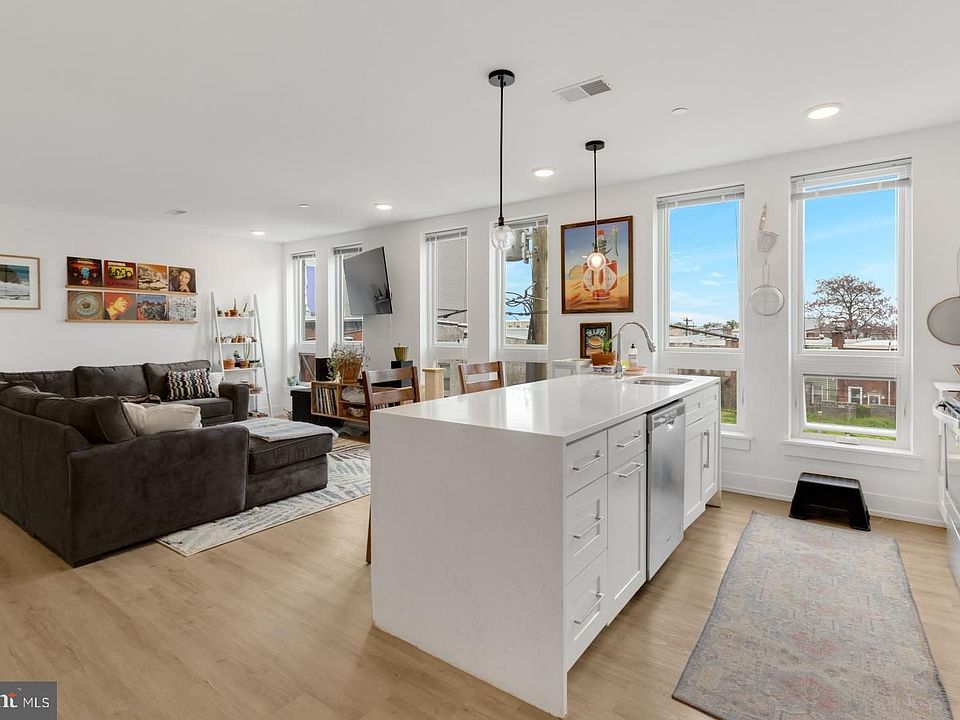 1st image of 1335 N Marston St #301