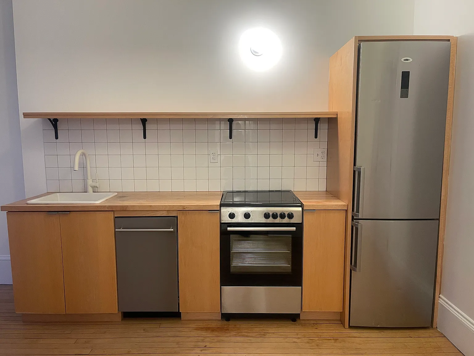 Studio, 400 sqft, $1,750 — Photo 3