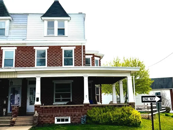 28 College St, Boyertown, PA 19512