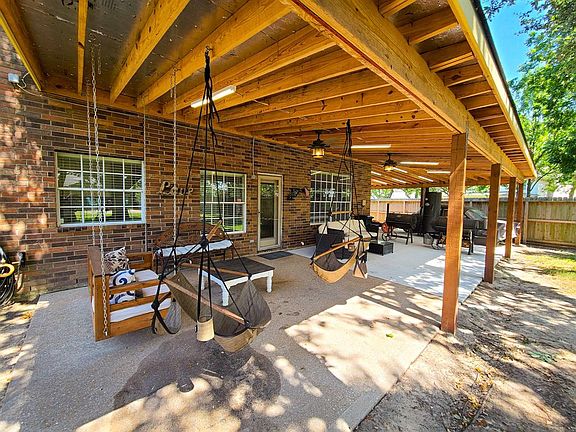 3rd image of 1702 Wynfield Drive