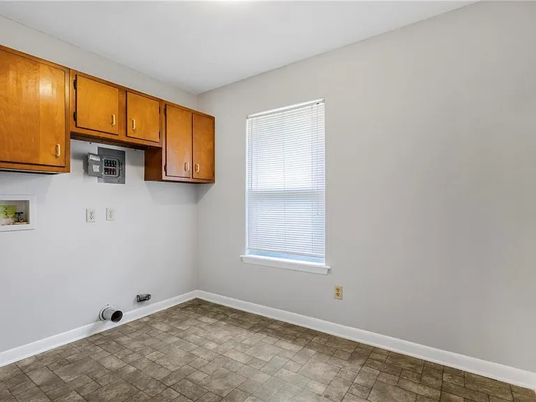 2316 Woodland Rd — Photo 14