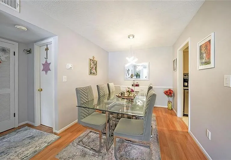 6851 Roswell Rd #O3 — Photo 10