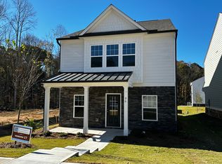 96 Berry Dr, Dawsonville, GA 30534