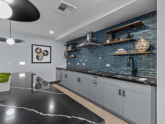 4th image of 1421 Harvard Ave #4867450