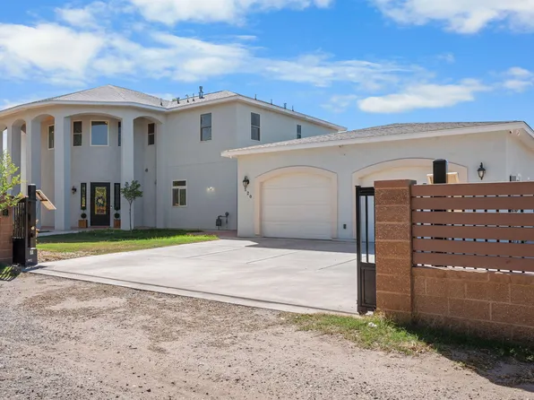 520 Camino De Suerte NW, Albuquerque, NM 87114