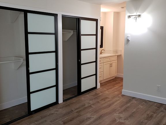 5th image of 3737 3rd Ave #202