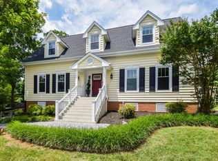 5011 Grape Tree Ln, Roanoke, VA 24018