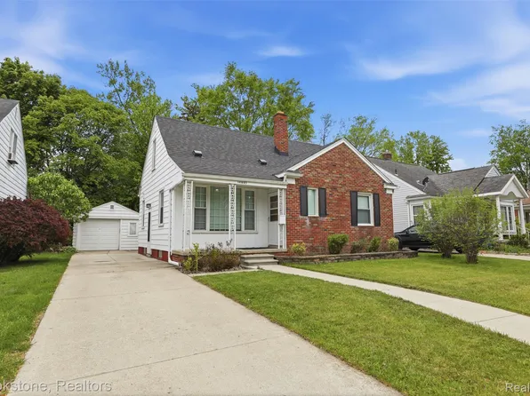 14085 Lincoln St, Oak Park, MI 48237