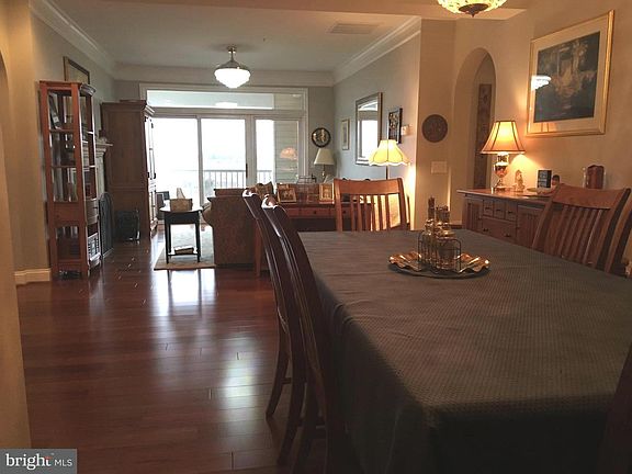 3rd image of 2520 Waterside Dr Unit 402