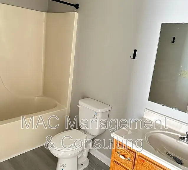 1505 Autumn Ave #1 — Photo 7