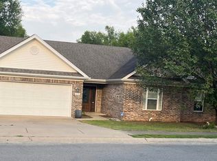 1674 White Oak Cir, Benton, AR 72019