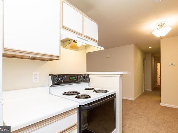 4th image of 32 White Pine Cir APT 101