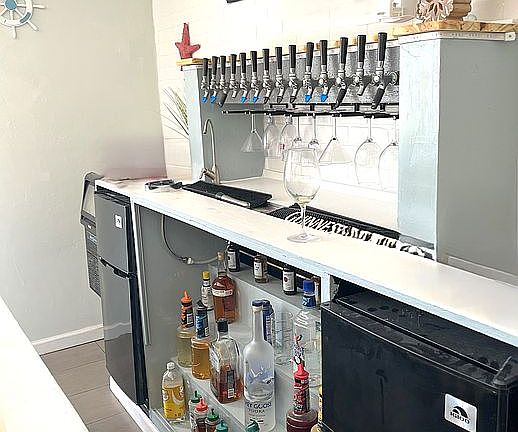 Bar Back