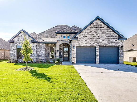 2nd image of 108 Kentucky Dr