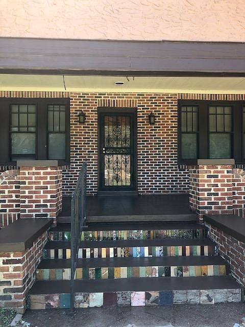 2nd image of 459 Buena Vista Ave