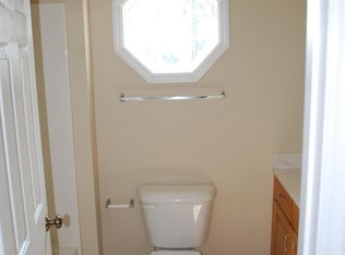 107 Arlington Dr, Cameron, NC 28326