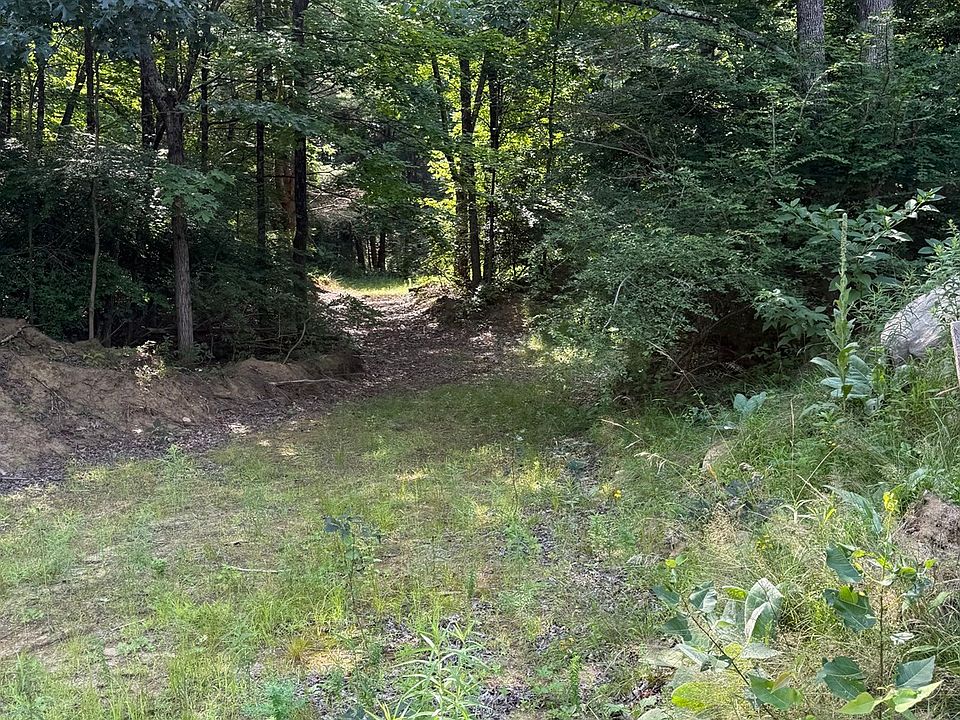1st image of 293 Warren Rd