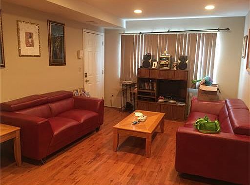 2nd image of 488 College Dr #488