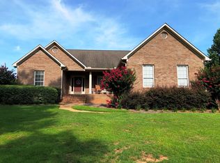 107 Lindsey Ln, Dothan, AL 36305