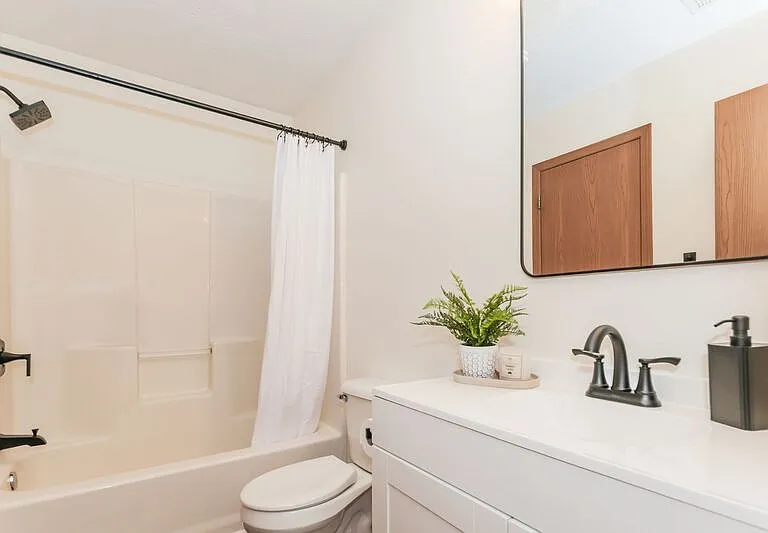 2193 Amarillo Ave — Photo 10