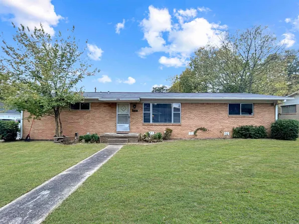 210 Meadowbrook St, Hot Springs, AR 71913