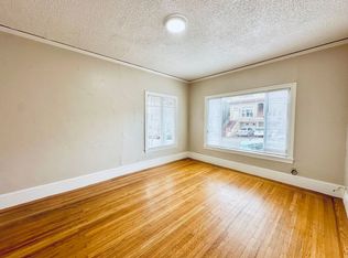 722 Hillgirt Cir #1, Oakland, CA 94610