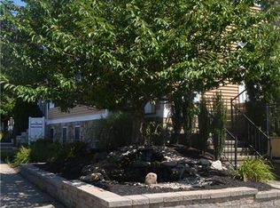 31 Cherry St, Milford, CT 06460