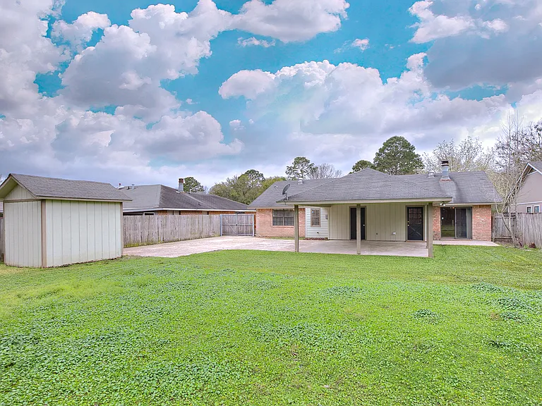 1138 Brookhollow Dr — Photo 21