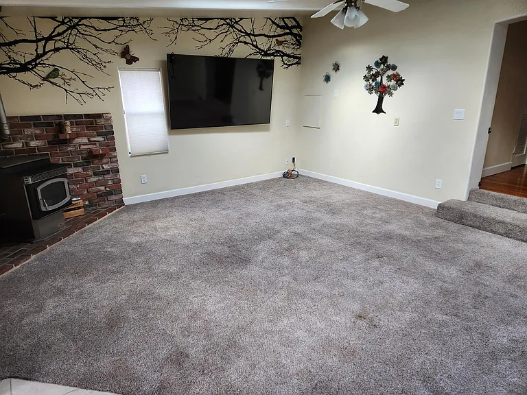 1417 Humboldt St — Photo 2