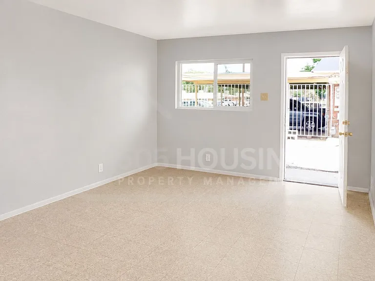 505 Pennsylvania St SE #14 — Photo 6
