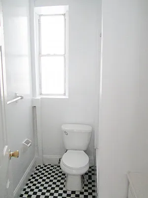 Rented by Bohemia Realty Group | media 43