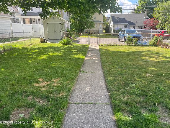 4th image of 737 N 739 Bromley Ave
