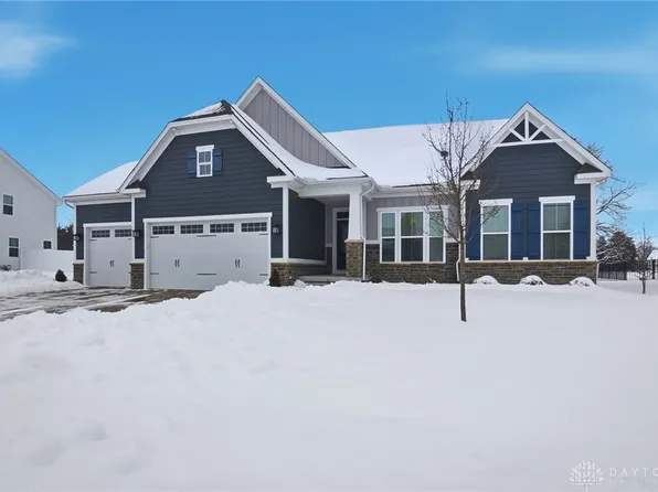 1137 Red Maple Dr, Troy, OH 45373