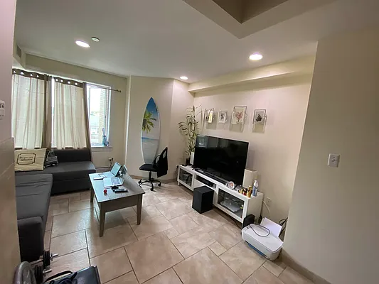 Rented by J L Royal Oak Realty Inc | media 36