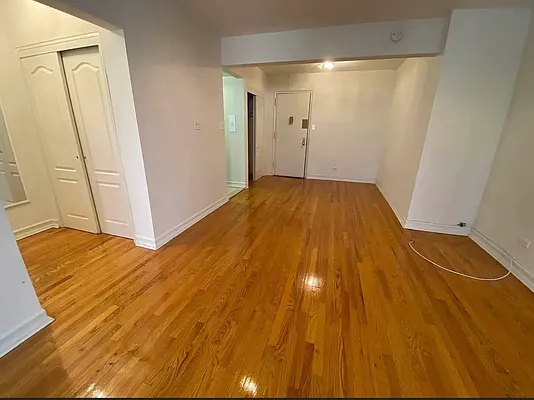 Rented by Queens Apartments Realty LLC | media 15