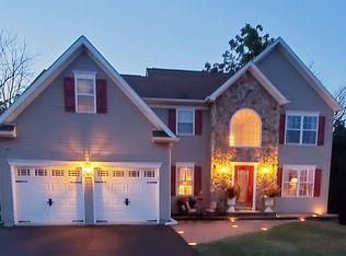 1475 Meadowview Dr, Pottstown, PA 19464