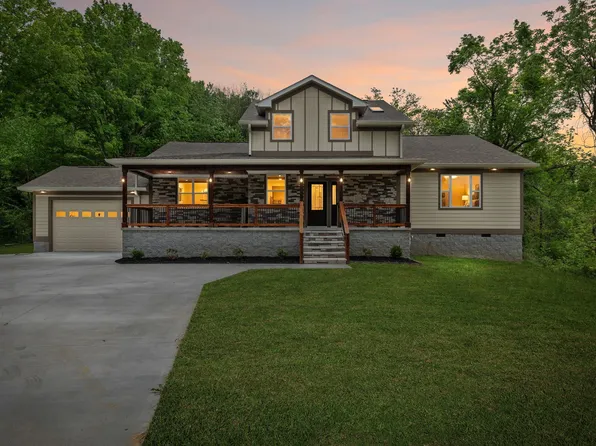 1198 Rogues Fork Rd, Bethpage, TN 37022