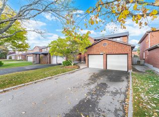 6236 Camgreen Cir, Mississauga, ON L5N 4M5