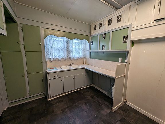 3rd image of 518 W High St APT A