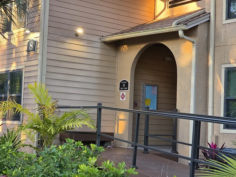 1401 S Palmetto Ave — Photo 2
