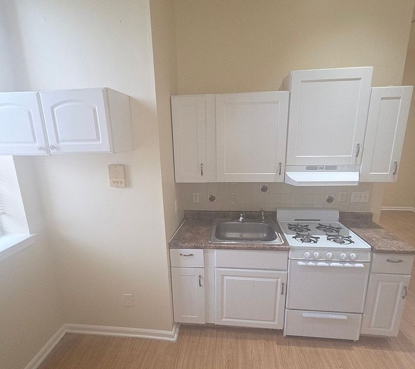 1st image of 201 Broadway #207-406