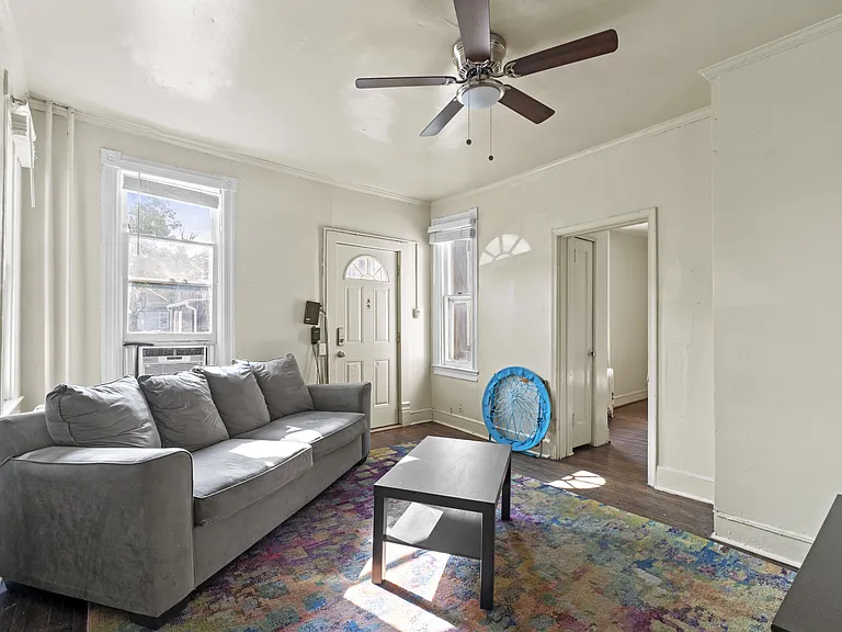 4620 College Ave — Photo 2