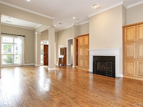 5th image of 9848 Bent Brook Dr