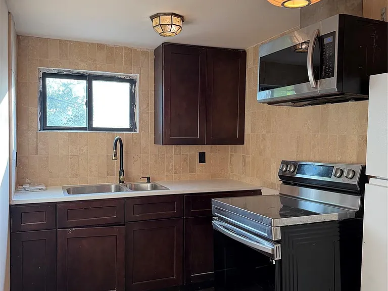 239 Westheimer Rd — Photo 7