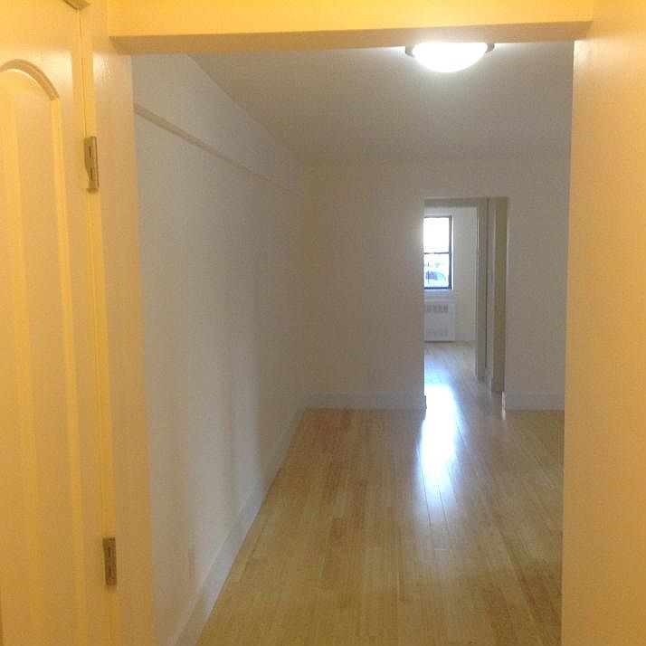 2nd image of 1511 Brightwater Ave #1Q